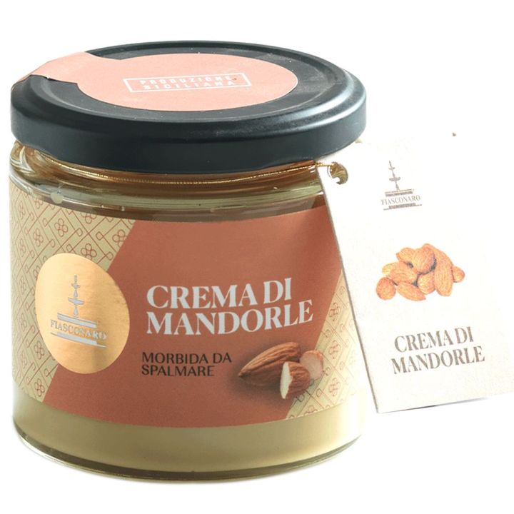 Crema di mandorle Fiasconaro inclusa nella confezione Oro Bianco