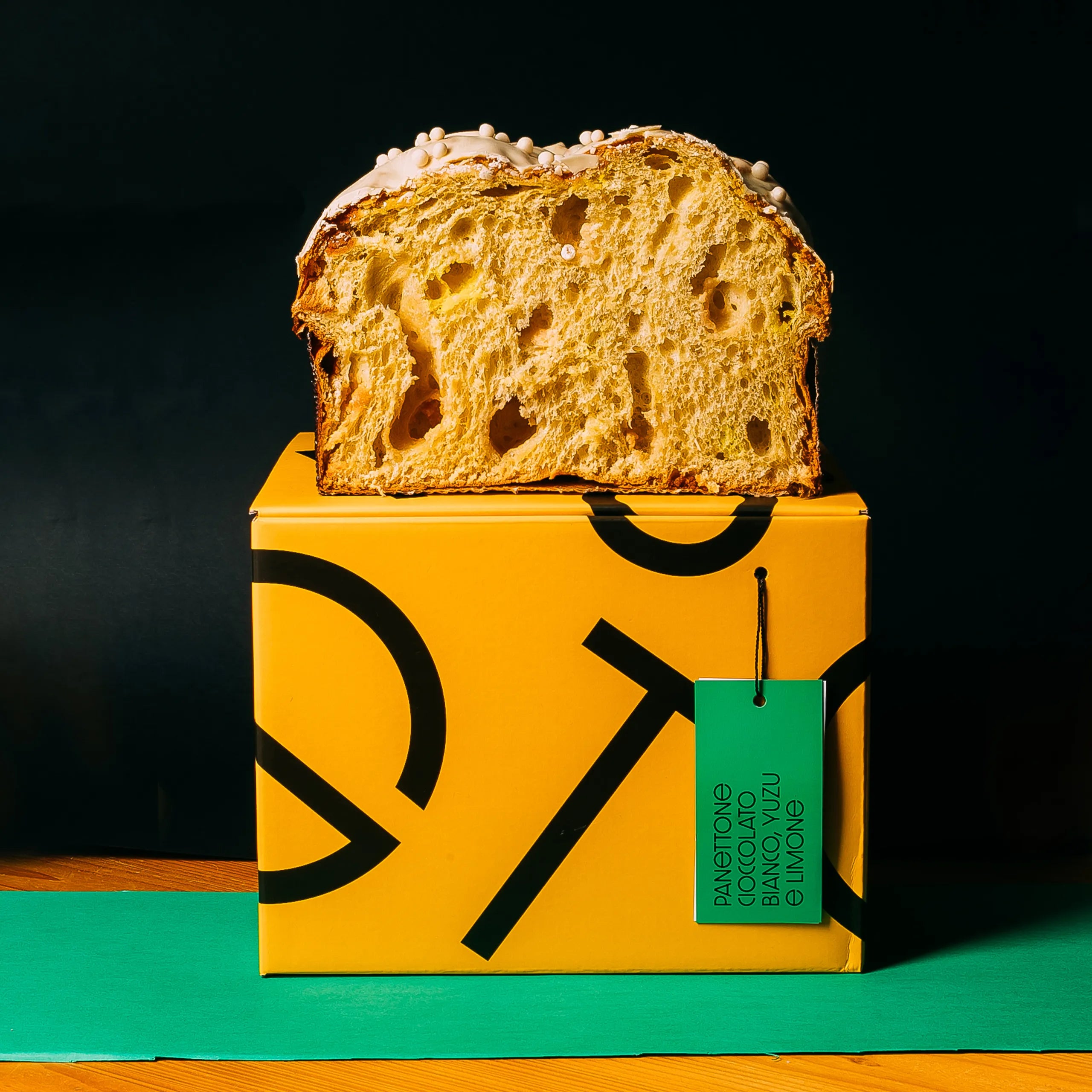Panettone ai 3 Cioccolati Valrhona – Gustificio